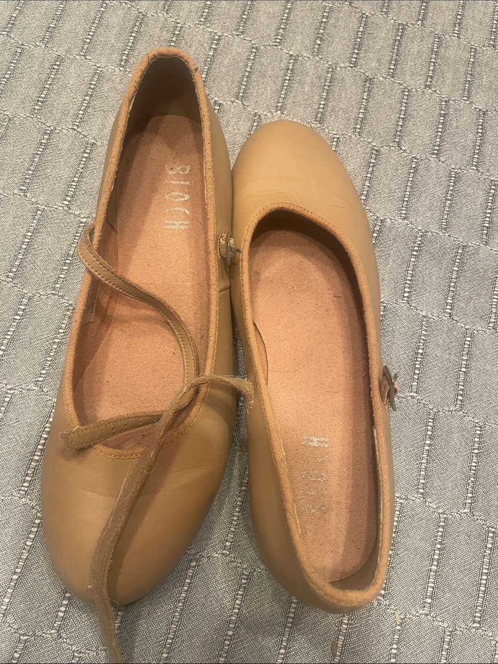 Bloch Tan Leather tap shoes with Ankle Strap